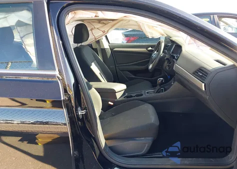 2021 Volkswagen Jetta 1.4T R-Line/1.4T S/1.4T Se z USA, uszkodzony, nr VIN 3VWC57BU7MM034458